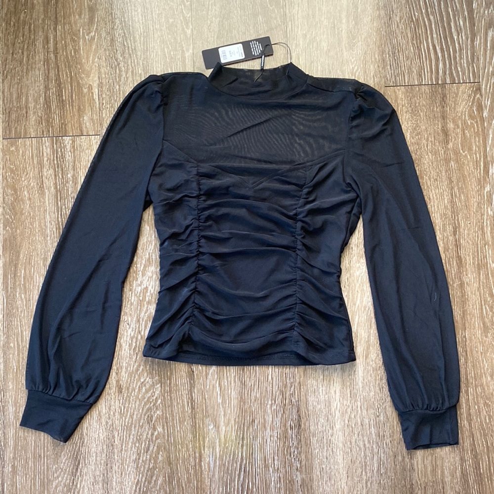 NWT FASHION NOVA top